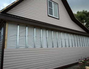 Самостоятельное утепление и обшивка частного дома сайдингом