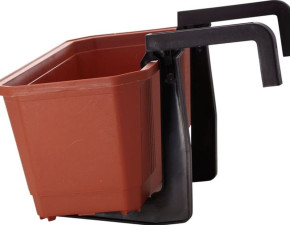 Как закрепить балконный деревянный ящик: варианты, идеи и инструкции