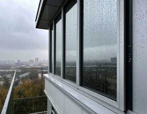 Как климат влияет на срок службы алюминиевых балконов