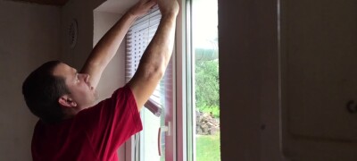 Как закрепить жалюзи на окне
