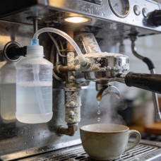 Как почистить кофемашину от накипи – декальцинация