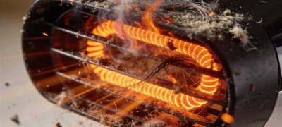 Почему фен издаёт запах горелого при работе