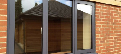 Алюминиевые окна в частный дом: когда они лучше ПВХ