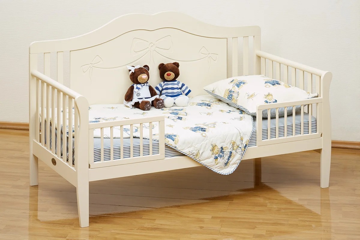 детская кровать с бортиками от 2 лет