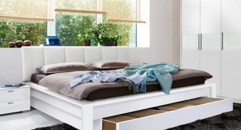 Кровать раздвижная с ящиками для белья