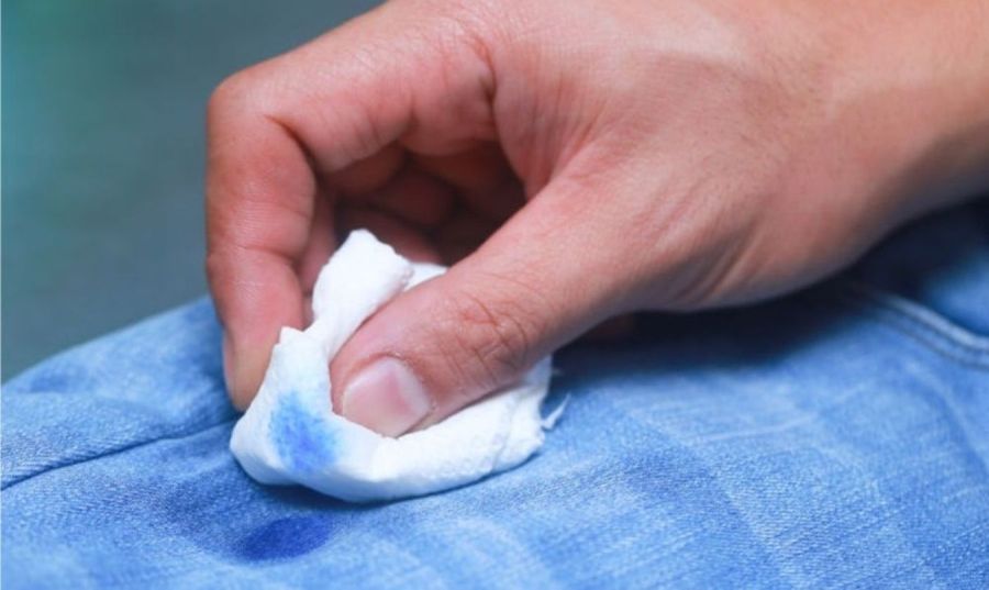 как очистить джинсы от чернил
