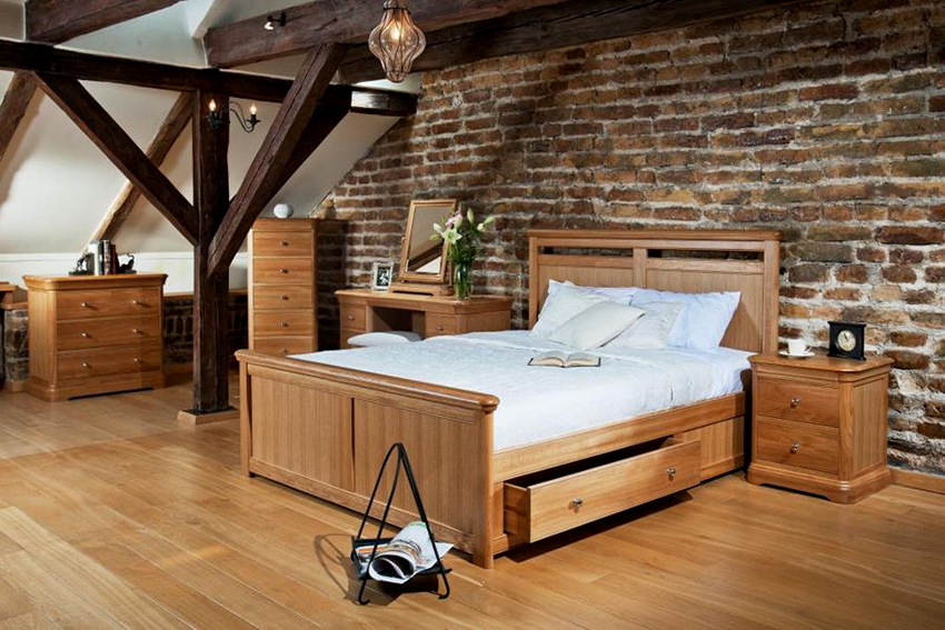 Бравал с ящиками. Кровать деревянная. Красивые деревянные кровати. Кровать двуспальная дерево. Деревянная кровать с ящиками.