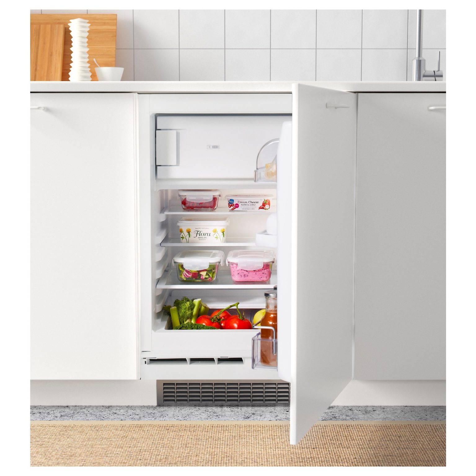 встроенный холодильник в нижний шкаф