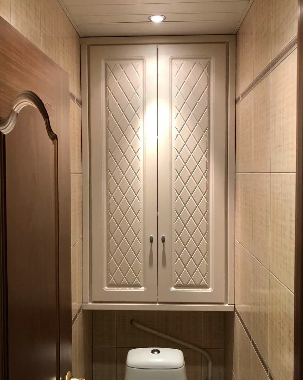 дверка на шкаф в туалете