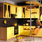 кухонный гарнитур желтый