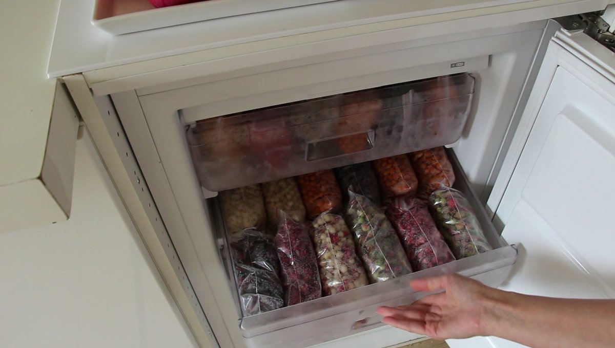 как сохранить кедровые орехи в морозильной камере