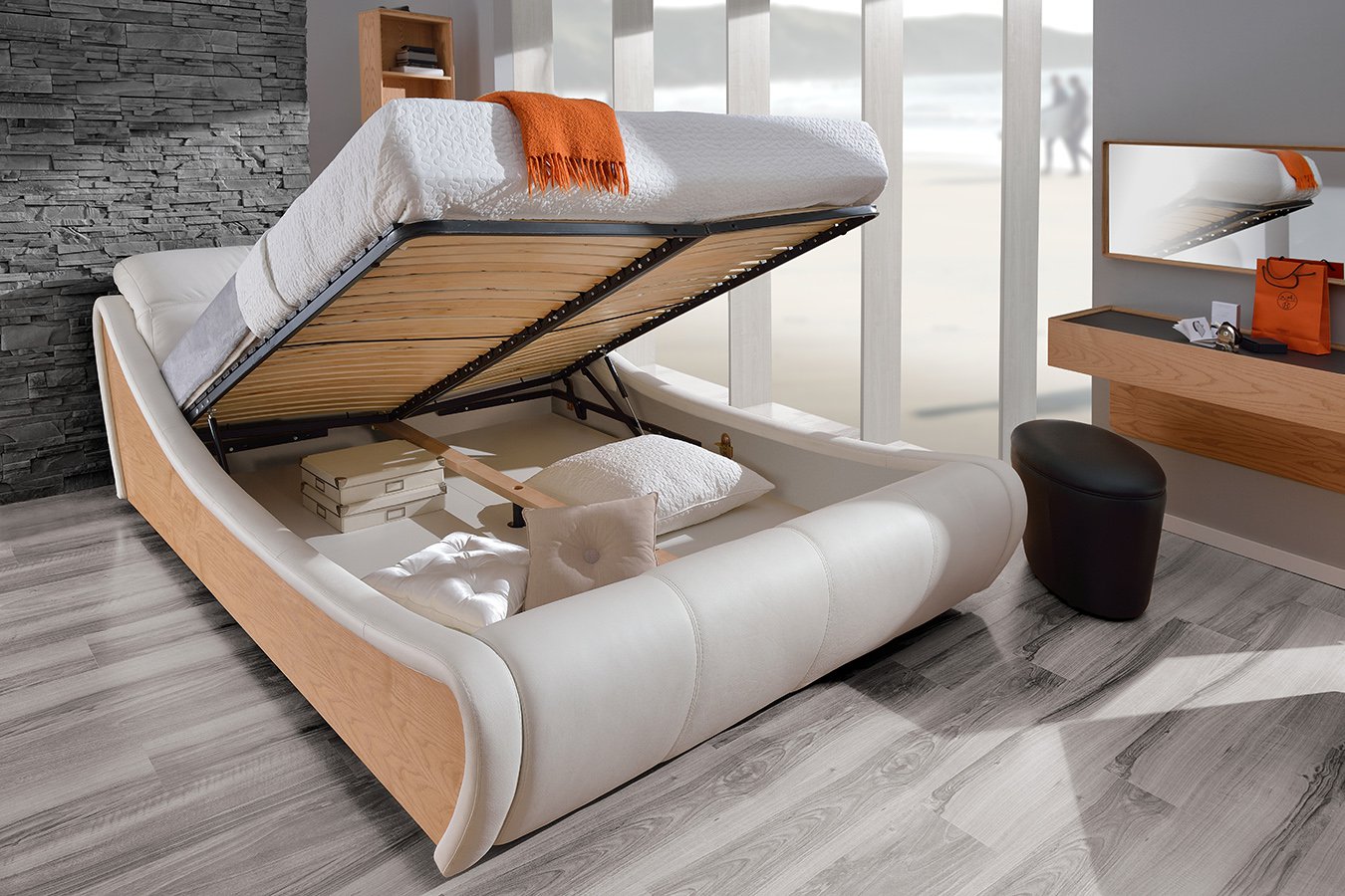 двуспальная кровать диванного типа
