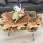 мебель из дерева столик