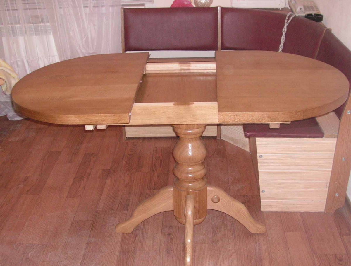 Раздвижной обеденный стол