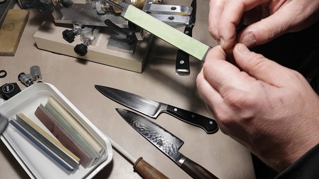 Как правильно заточить нож: бруском вручную в домашних условиях .