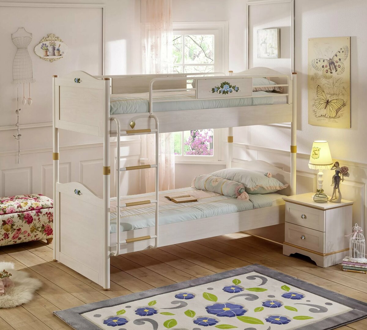 Спальня в детскую комнату с двухъярусной кроватью