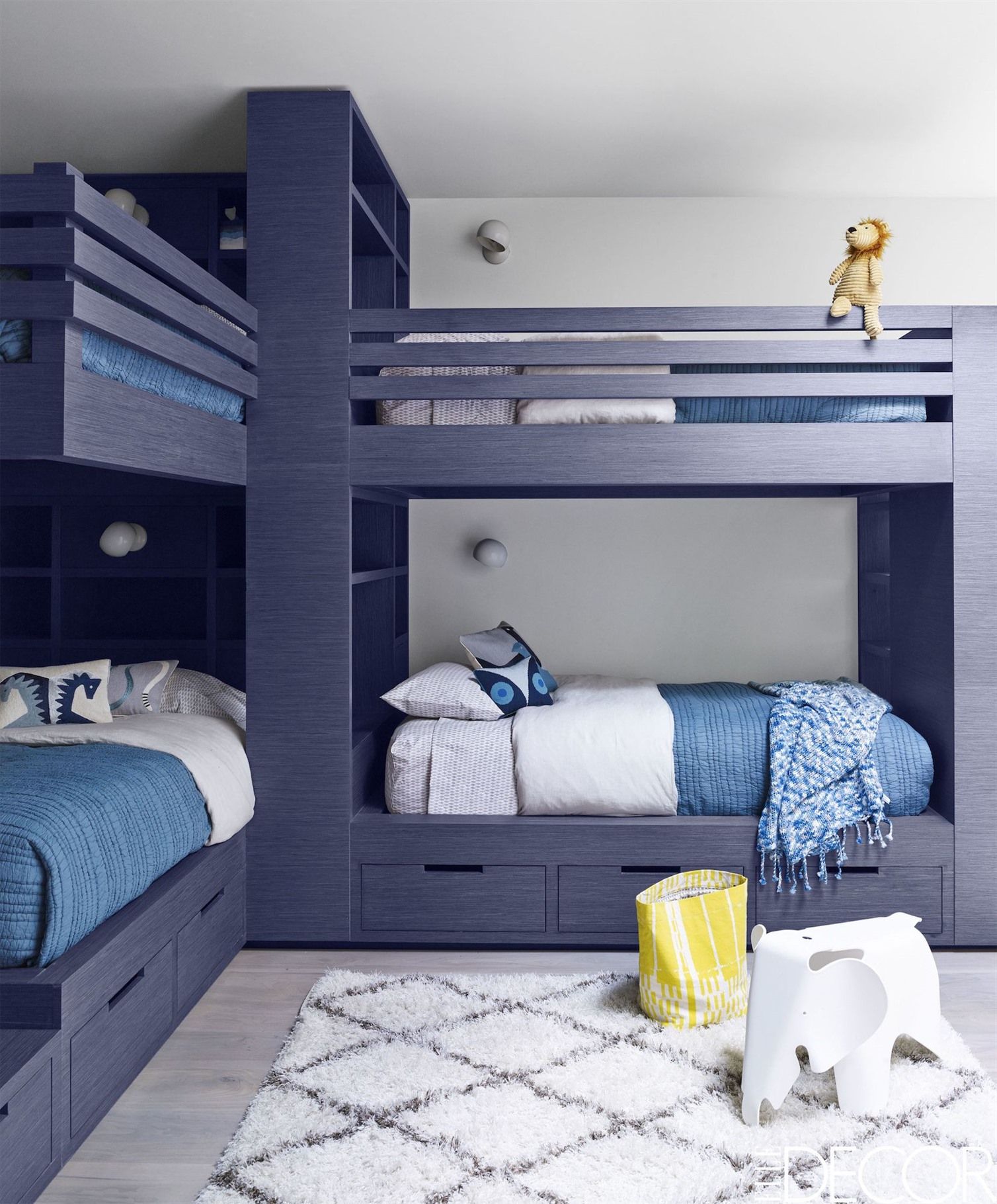 Спальня с двухъярусной кроватью для девочки и мальчика