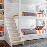 двухъярусная кровать оранжевая