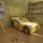 детская кровать-машина желтая