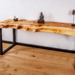 стол из доски деревянный