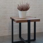 стол с ножками деревянный