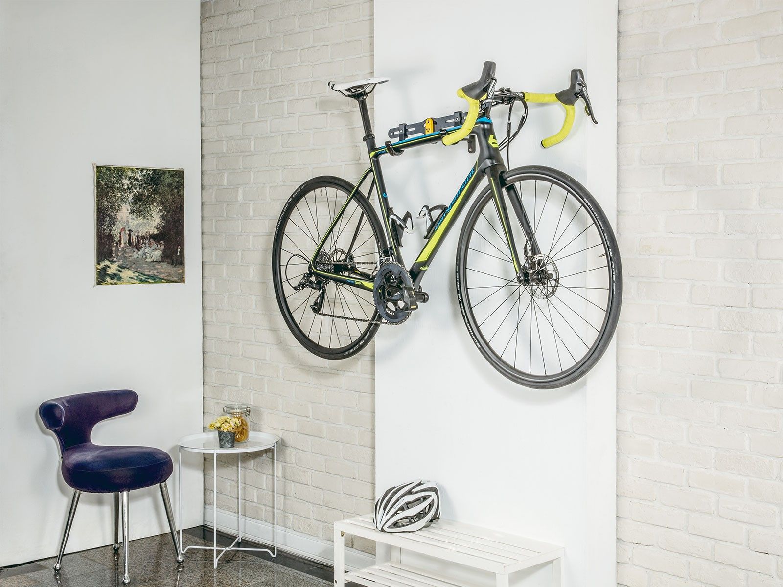 хранение велосипеда на стене