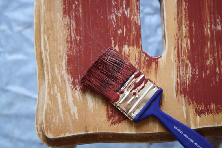Краска для реставрации мебели из дерева без запаха