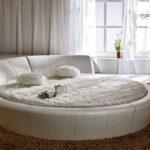круглая кровать белая