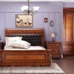 деревянная мебель в спальне