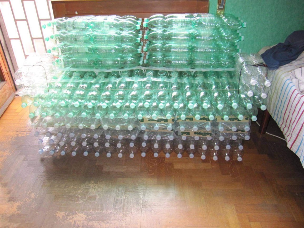 мебель из пластиковых бутылок идеи