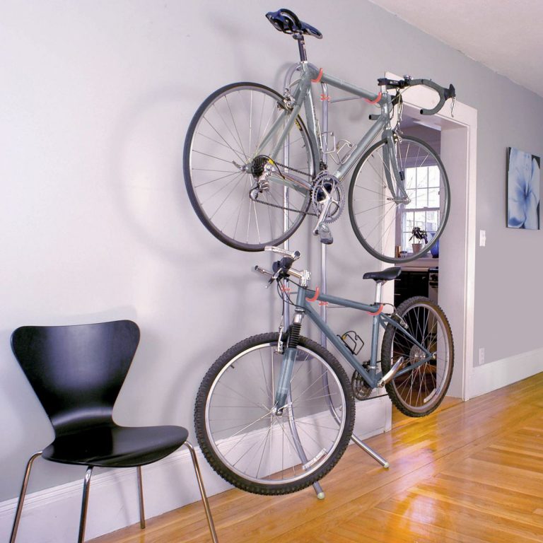 Шкаф для хранения велосипеда в общем коридоре