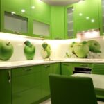 зеленая кухня яблоками