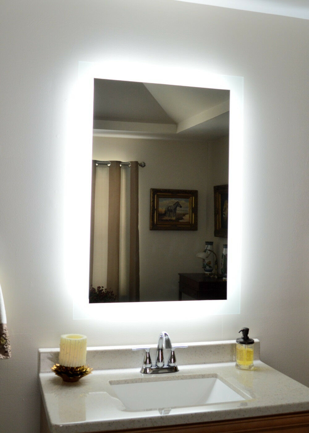 Направление света зеркалами. Зеркало Andres Mateo со светодиодной подсветкой ø60cm. Зеркало с подсветкой 110х60. Зеркало в ванную. Зеркало в ванную комнату с подсветкой.