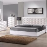 белая мебель каретная кровать