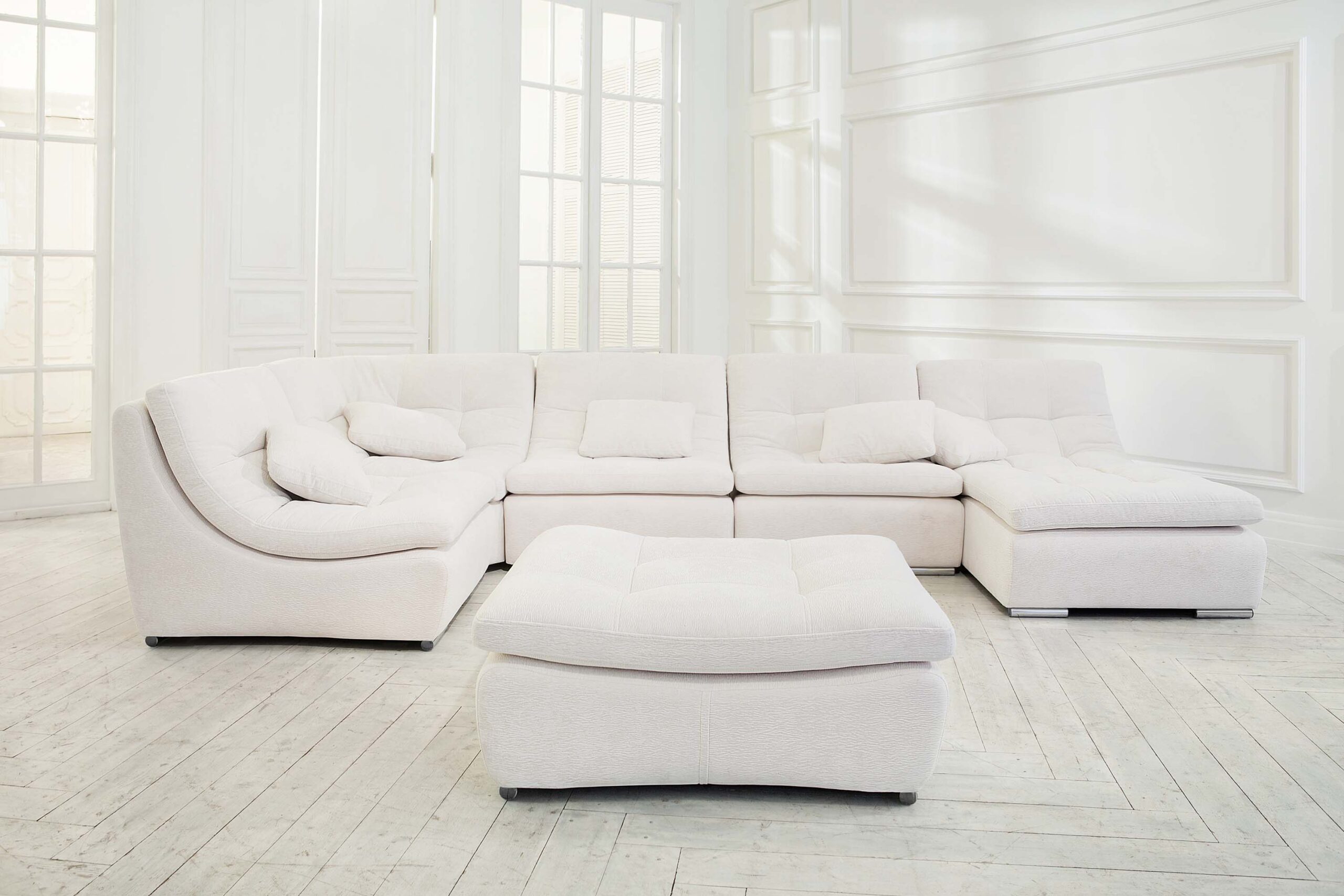 модульный белый диван