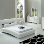 низкая белая мебель для спальни