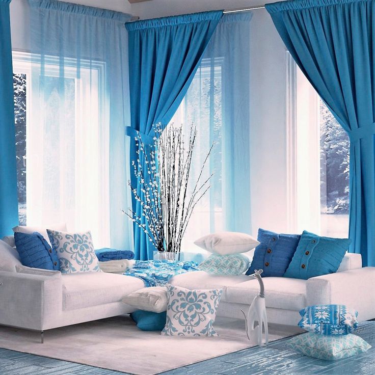 голубые шторы в гостиной