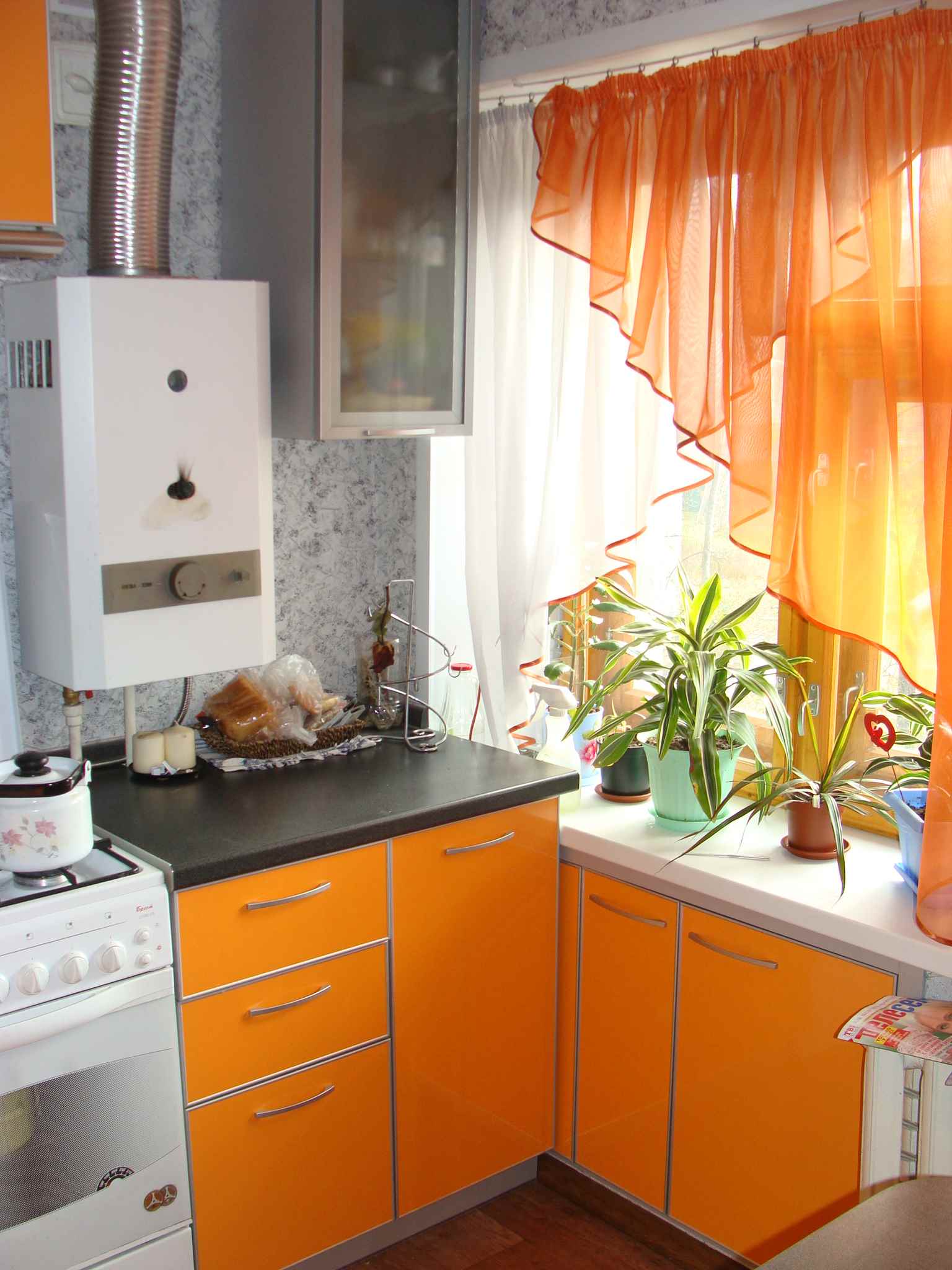 маленькая кухня 4 кв фото