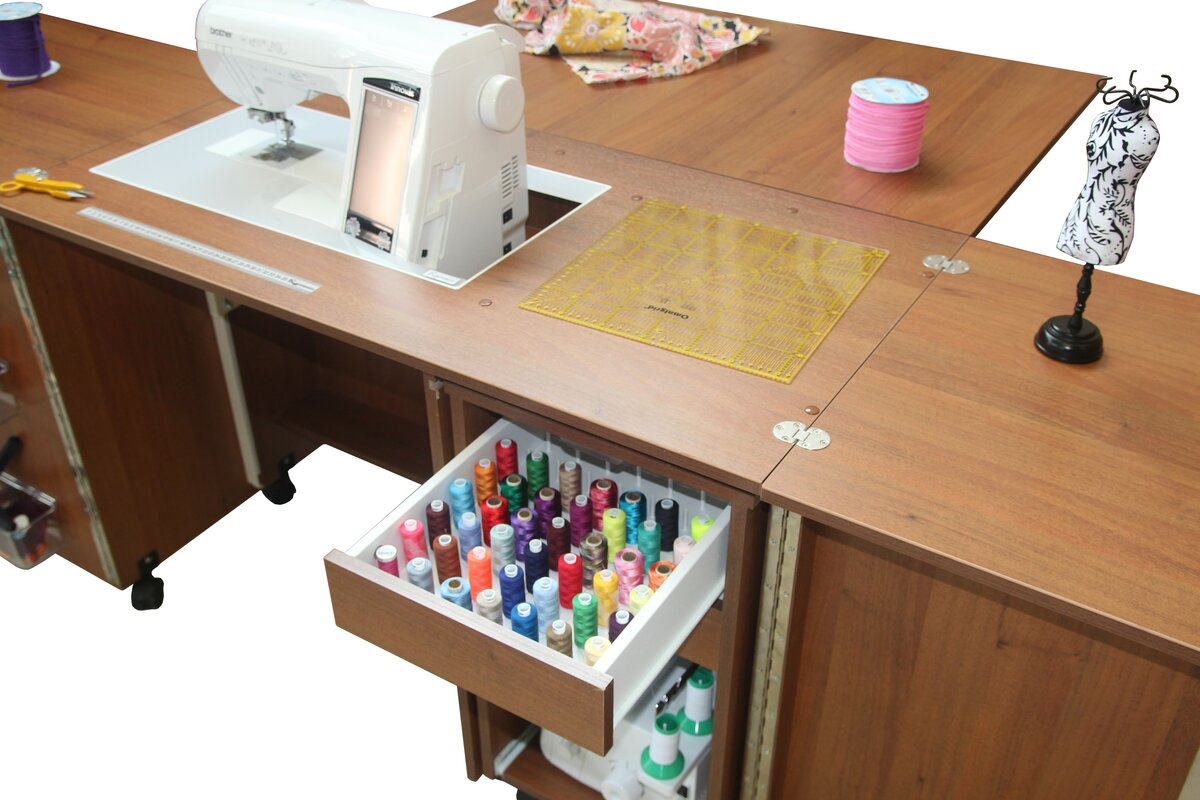специальный стол для шитья