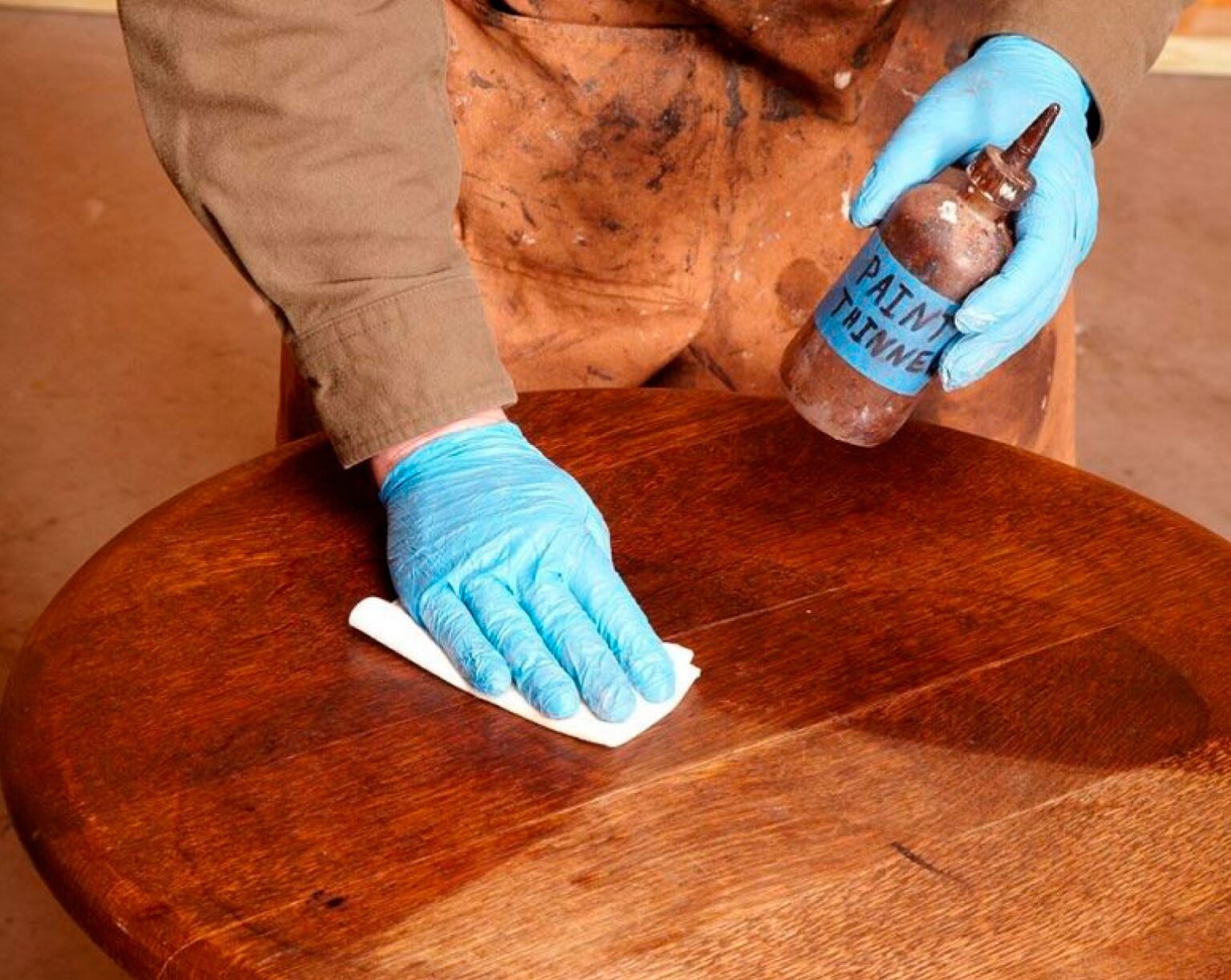 реставрировать деревянную мебель своими руками