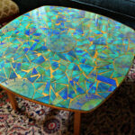 стол с мозаикой голубой