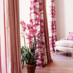 шторы розового цвета декор