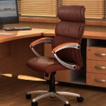 современное офисное кресло виды оформления