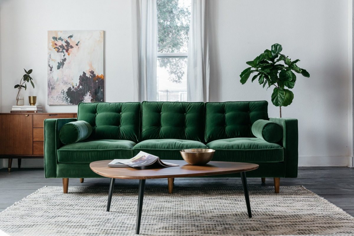 Темно-зеленый диван: в интерьере гостиной, прихожей, кухни, спальни и .