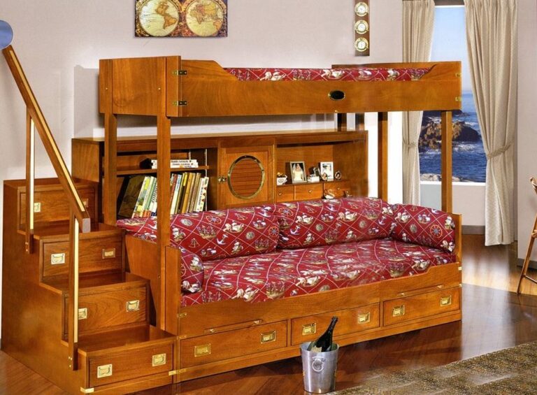 Двухъярусная кровать фламинго с диваном