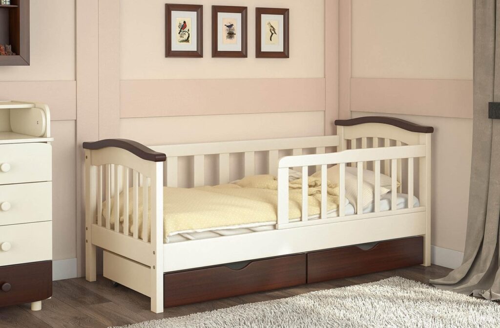 Кровати для детей от полутора лет