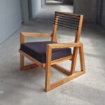 стул деревянный низкий