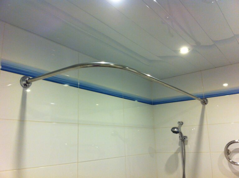 Карниз для шторы в ванную угловой нержавейка