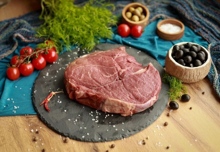 Мясные деликатесы